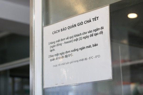 Tiệm giò chả gần 40 năm ở TP.HCM 