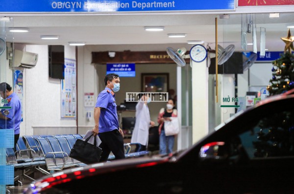 TP.HCM: CQĐT Viện KSND tối cao bắt quả tang chấp hành viên nhận hối lộ 300 triệu