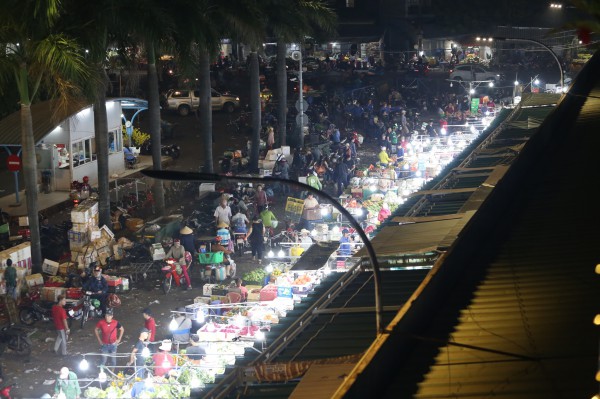 TP.HCM: Kiểm tra các chợ đầu mối, đảm bảo an toàn thực phẩm dịp Tết Nguyên đán 2023