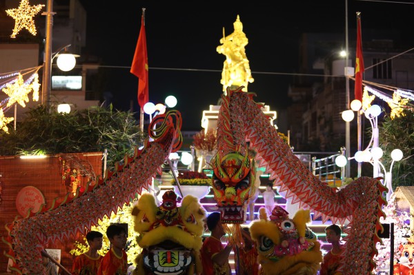 TP.HCM: Phố đi bộ Kỳ đài Quang Trung trở lại với diện mạo mới