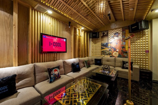 TP.HCM: Quán karaoke bị tạm đình chỉ do vi phạm PCCC vẫn lén lút hoạt động