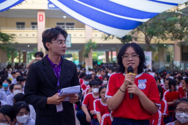 Từ nghiện game, lười học tới 10 điểm tiếng Anh tốt nghiệp THPT