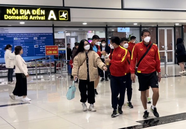 Tuyển Việt Nam đã quay lại Hà Nội, sẵn sàng chiến dịch giành vàng AFF Cup