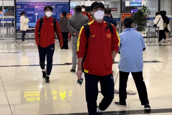 Tuyển Việt Nam đã quay lại Hà Nội, sẵn sàng chiến dịch giành vàng AFF Cup