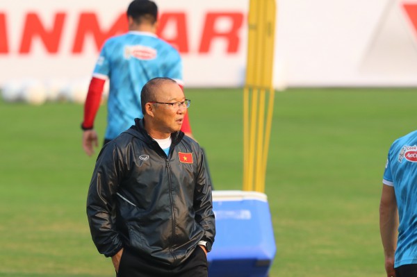 Tuyển Việt Nam lên đường dự AFF Cup 2022