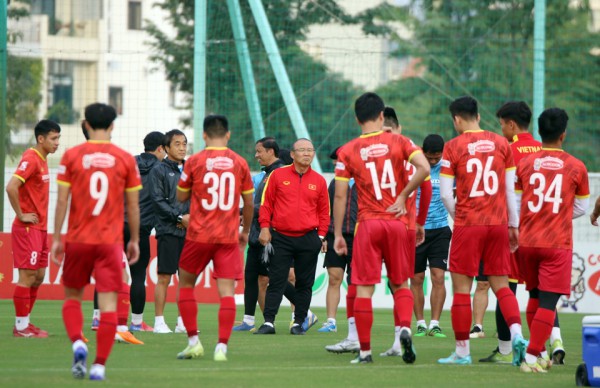 Tuyển Việt Nam: Ông Park vững lòng dù vắng Tiến Dũng, Văn Đức