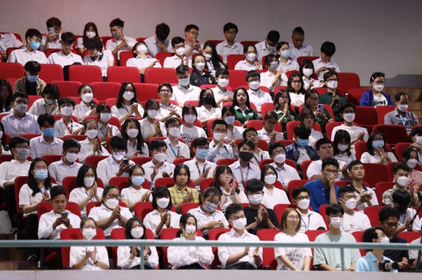 Vì sao cấp học bổng, miễn học phí vẫn có ngành 