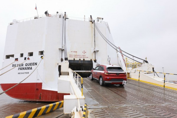 VinFast chính thức nộp hồ sơ niêm yết lên sàn chứng khoán Mỹ