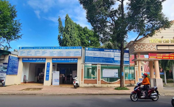 Vụ trường cao đẳng tuyển Vụ trường cao đẳng tuyển