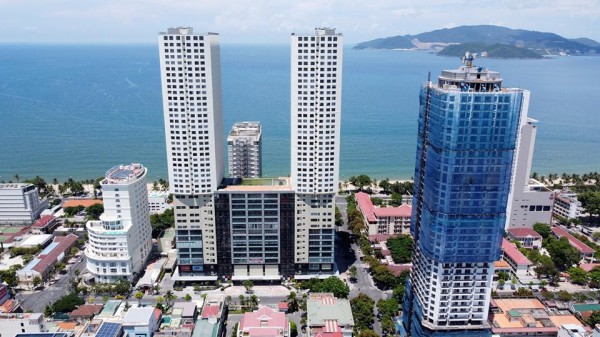 Xét xử vụ án Trường Chính trị tỉnh Khánh Hòa: Một cựu chủ tịch tỉnh vắng mặt