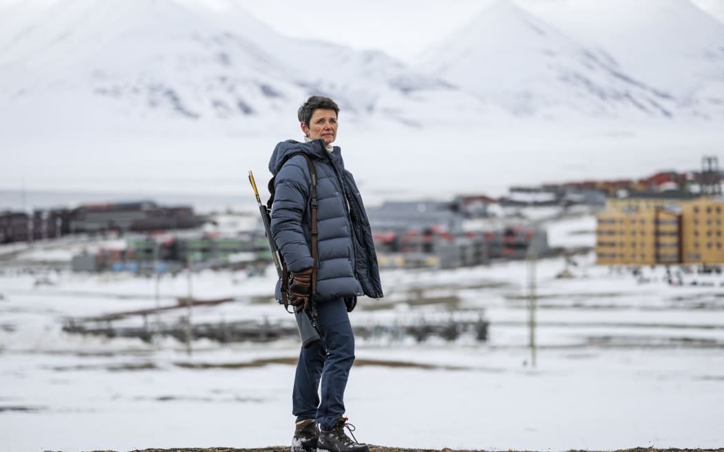 Điều ít biết về thị trấn ở tận cùng cực Bắc của Trái đất, nơi người dân "không được phép chết", sống thì nơm nớp lo sợ - Ảnh 6.