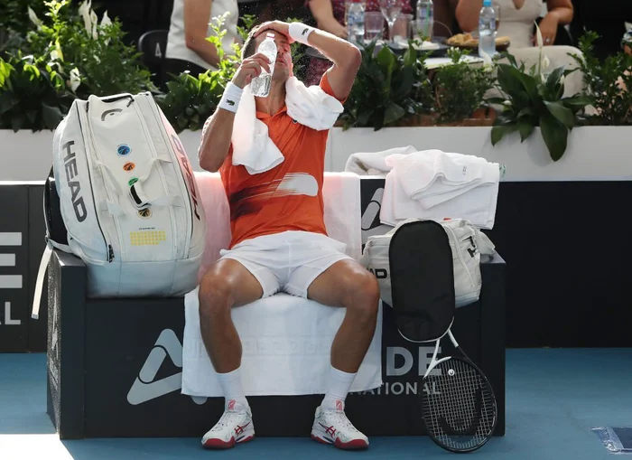 Djokovic cứu match-point, vô địch giải khởi động Australian Open - Ảnh 5. Djokovic cứu match-point, vô địch giải khởi động Australian Open - Ảnh 5.
