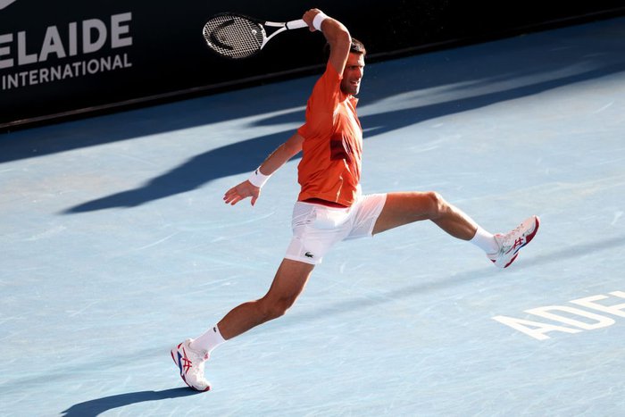 Djokovic cứu match-point, vô địch giải khởi động Australian Open - Ảnh 3. Djokovic cứu match-point, vô địch giải khởi động Australian Open - Ảnh 3.