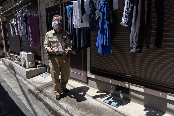 Tại đất nước dân số già đi nhanh nhất trên thế giới: Phát triển bậc nhất nhưng nghỉ hưu chỉ có nghĩa là làm việc nhiều hơn để “tồn tại” - Ảnh 6.