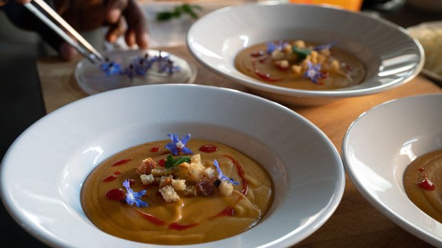 Di sản ẩm thực "vùng xanh" mang đến cuộc sống trường thọ - Ảnh 1.