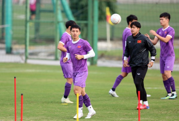 AFF Cup 2022: HLV đội Myanmar ca ngợi tuyển Việt Nam và thủ môn Văn Lâm