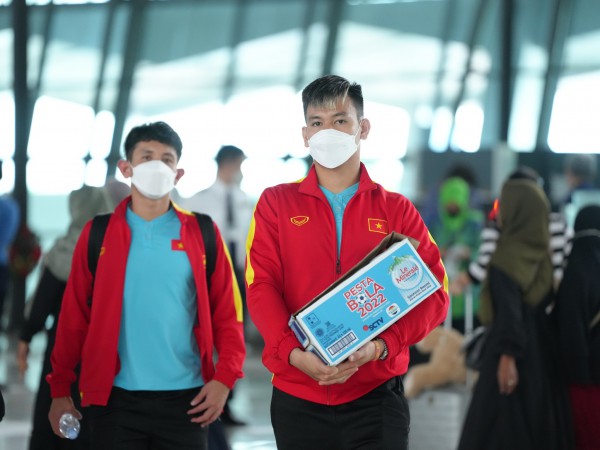 AFF Cup 2022: Tuyển Việt Nam rời Indonesia về TP.HCM