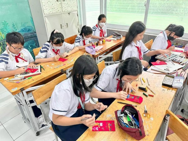 Bài học ngoài nhà trường ngày tết