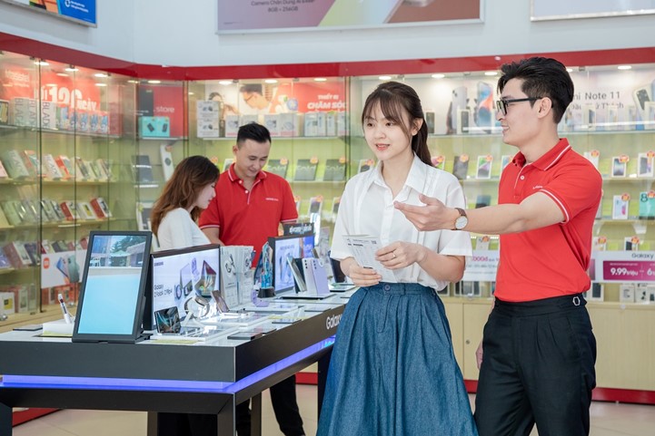 Chào Xuân mới, Viettel Store ưu đãi đến 50%, nhận đặt hàng online xuyên Tết