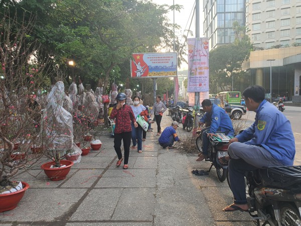 Chợ hoa tết TP.HCM chờ khách