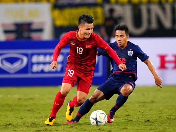 Chung kết lượt đi AFF Cup 2022: Giá vé tăng vù vù, ‘chợ đen’ nhộn nhịp