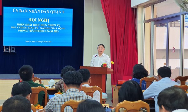 Cư dân chung cư 440 Trần Hưng Đạo bắt đầu di dời khỏi Cư dân chung cư 440 Trần Hưng Đạo bắt đầu di dời khỏi