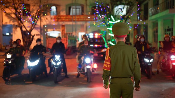 Đà Nẵng: Lực lượng tuần tra đêm ra quân tăng cường phòng chống tội phạm dịp tết