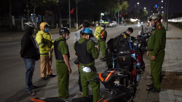 Đà Nẵng: Lực lượng tuần tra đêm ra quân tăng cường phòng chống tội phạm dịp tết