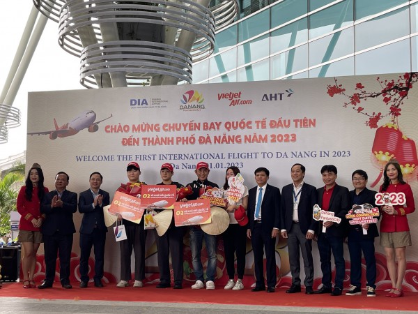 Đà Nẵng tặng quà du khách xông đất năm mới 2023