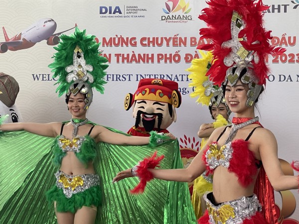 Đà Nẵng tặng quà du khách xông đất năm mới 2023