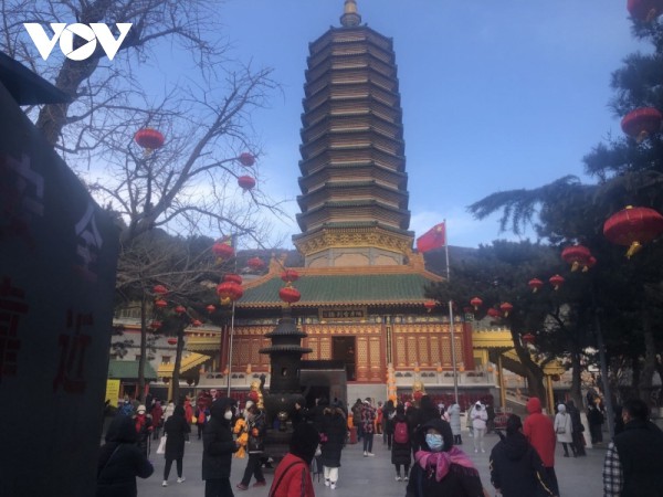 Dâng hương lễ chùa đầu năm mới, nét đẹp văn hóa của người dân thủ đô Bắc Kinh