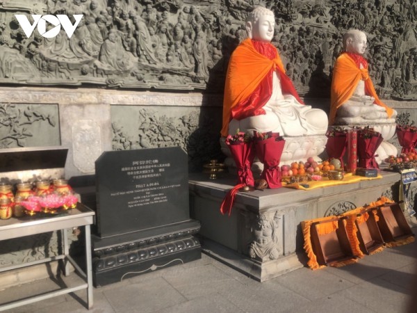 Dâng hương lễ chùa đầu năm mới, nét đẹp văn hóa của người dân thủ đô Bắc Kinh