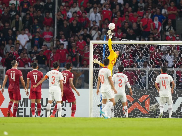 Đặng Văn Lâm chưa ăn mừng, dù phá sâu kỷ lục AFF Cup