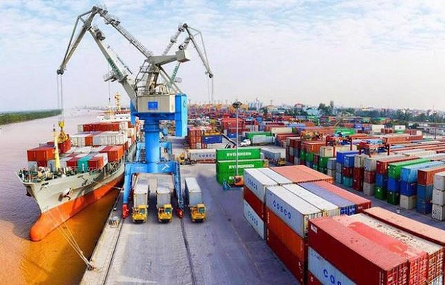 Giữ thế “thượng phong” ngành thương mại trong năm 2023