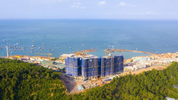 Giữa 
