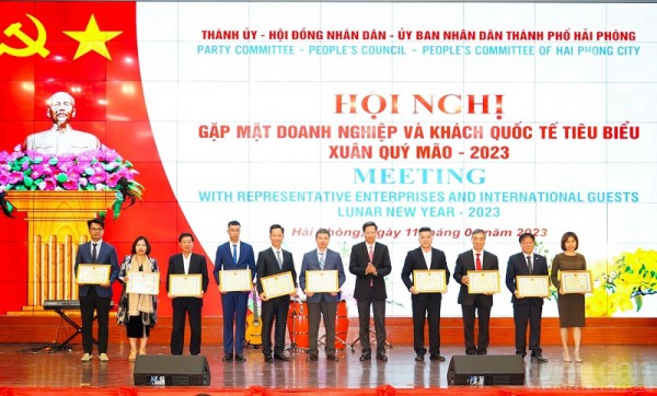 Hải Phòng: Cam kết đẩy mạnh cải thiện môi trường đầu tư Hải Phòng: Cam kết đẩy mạnh cải thiện môi trường đầu tư