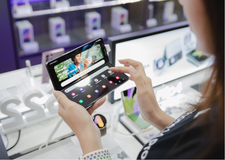 Hàng loạt smartphone giảm giá mạnh đón Tết Nguyên đán