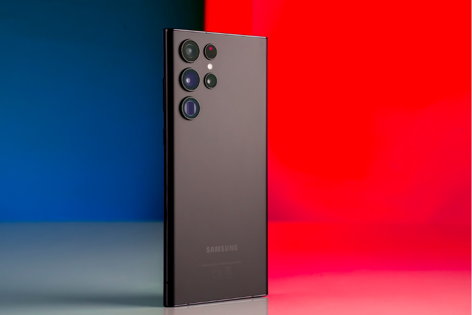 Hàng loạt smartphone giảm giá mạnh đón Tết Nguyên đán