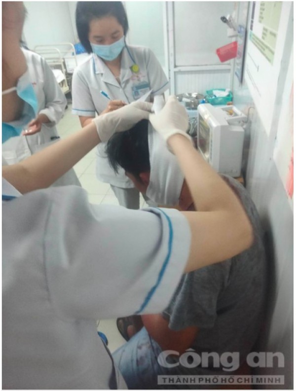 Hát hò gây ồn ào, nhóm thanh niên còn đánh hội đồng cặp vợ chồng