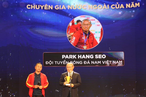 HLV Park Hang-seo nhận tin cực vui trước chung kết AFF Cup gặp người Thái