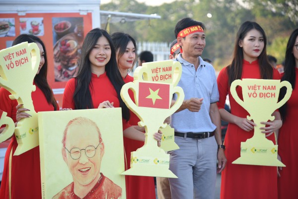 Kết quả Việt Nam 2-2 Thái Lan, AFF Cup 2022: Gặp bất lợi ở chung kết lượt về