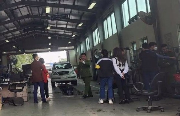 Khám xét Trung tâm Đăng kiểm xe cơ giới 2903S ở Mỹ Đình, Hà Nội