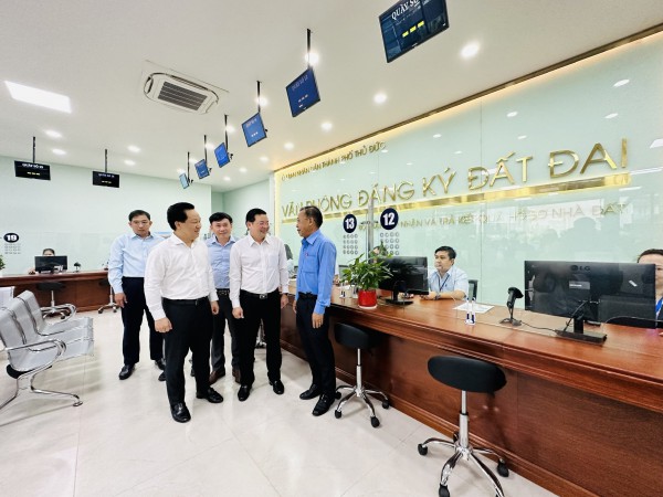 Khánh thành bộ phận tiếp nhận và trả kết quả hồ sơ đất đai lớn nhất TP.HCM