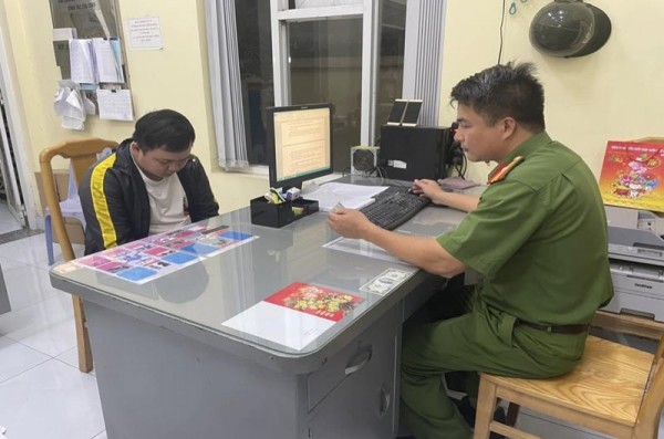 Khởi tố đối tượng dùng súng giả cướp ngân hàng tại Đồng Nai