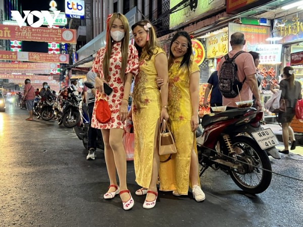 Khu phố người Hoa tại Bangkok lung linh, nhộn nhịp dịp Tết Quý Mão