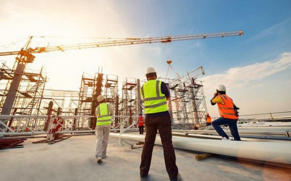 Kinh tế toàn cầu bên “bờ vực”, tăng trưởng của Việt Nam vẫn lạc quan Kinh tế toàn cầu bên “bờ vực”, tăng trưởng của Việt Nam vẫn lạc quan
