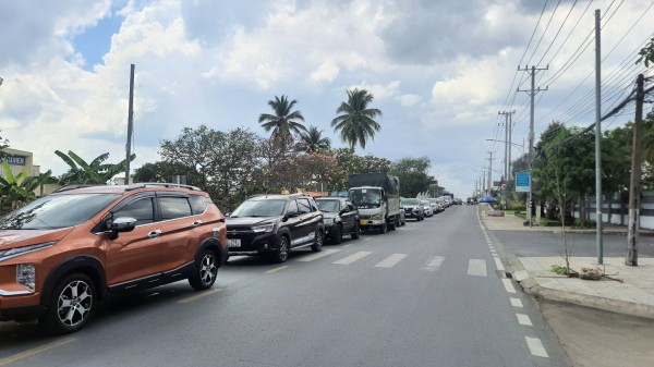 Lượng xe tăng đột biến, cầu Rạch Miễu 