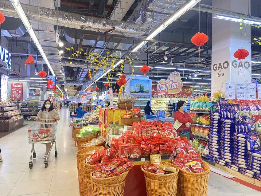Người trẻ “thắt lưng buộc bụng”, sắm Tết tiết kiệm Người trẻ “thắt lưng buộc bụng”, sắm Tết tiết kiệm