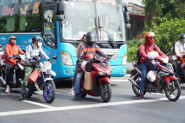 Người xa xứ trên đường về quê ăn tết: Quà chất đầy xe, nôn nao sum họp
