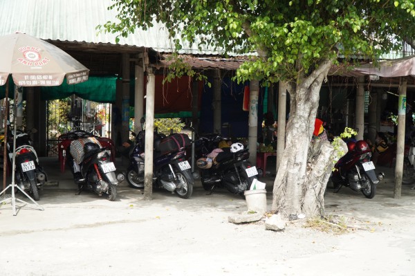 Người xa xứ trên đường về quê ăn tết: Quà chất đầy xe, nôn nao sum họp